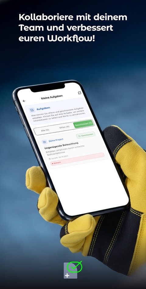Smartphone mit Team-Ansicht der App: „Kollaboriere mit deinem Team und verbessert euren Workflow“